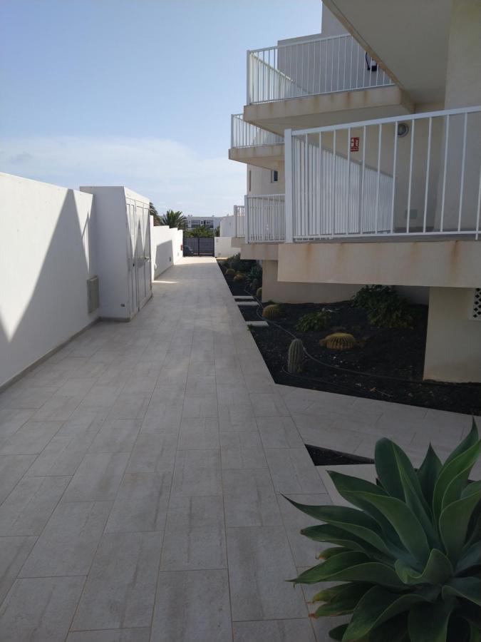 Apartment Aqui Todo Empieza - Pool View - Free Wifi - Smart Tv-Residence Senator Costa Teguise Ngoại thất bức ảnh